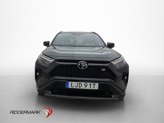 Toyota RAV4 2 of 29