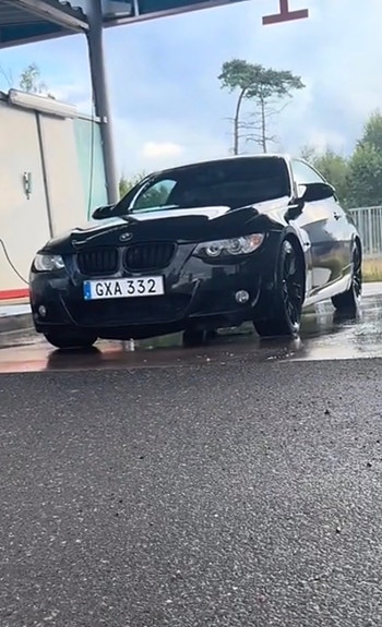 BMW 330xd 6 of 7