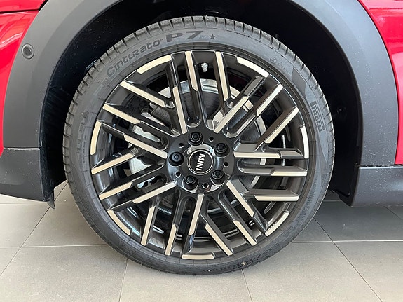 MINI Cooper C 5 of 15