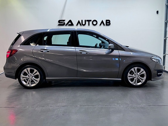 Mercedes-Benz B200 d 5 of 23