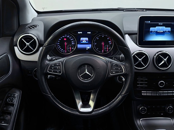 Mercedes-Benz B200 d 13 of 23