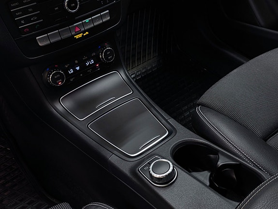 Mercedes-Benz B200 d 15 of 23