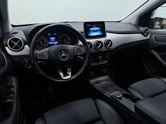 Mercedes-Benz B200 d 11 of 23