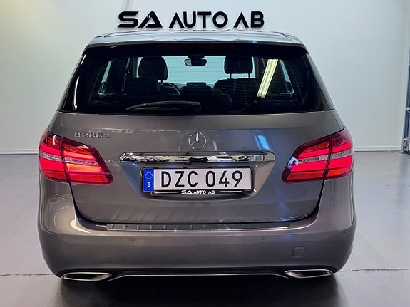 Mercedes-Benz B200 d 8 of 23