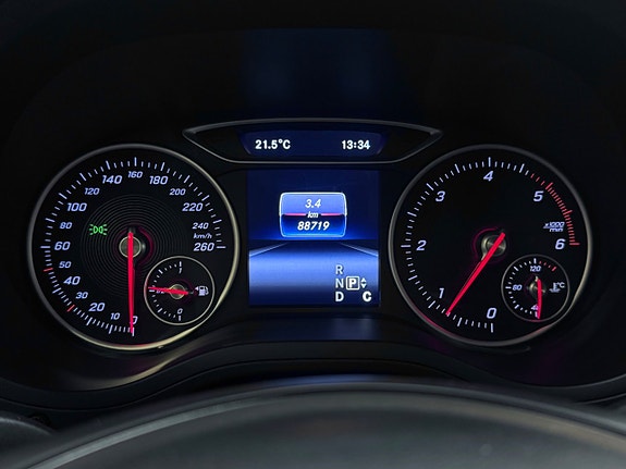Mercedes-Benz B200 d 14 of 23