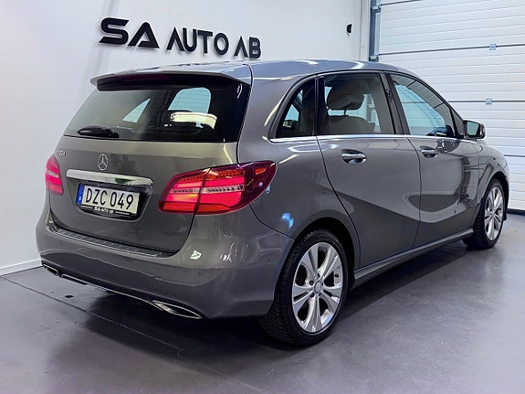 Mercedes-Benz B200 d 6 of 23