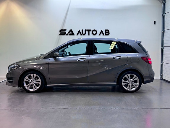 Mercedes-Benz B200 d 4 of 23
