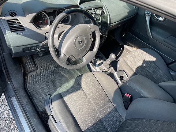 Renault Megane II 7 of 8