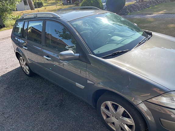 Renault Megane II 2 of 8