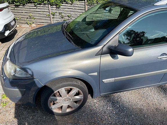 Renault Megane II 4 of 8