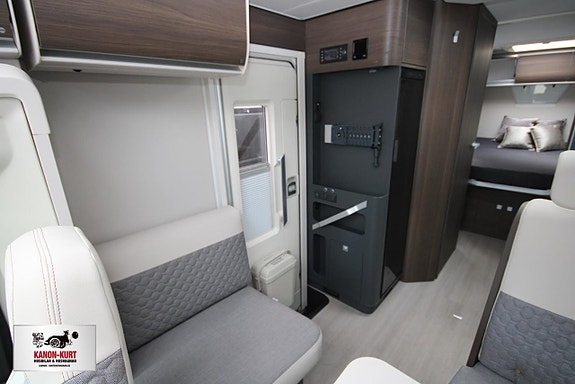 Adria Matrix Supreme 670 SC 4 of 15