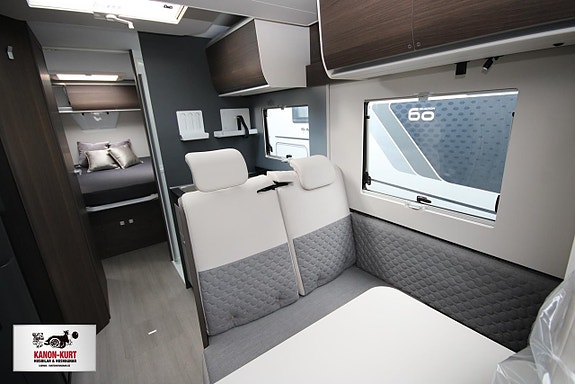 Adria Matrix Supreme 670 SC 3 of 15