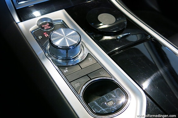 Jaguar XF 11 of 19