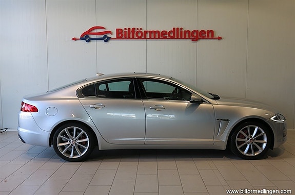 Jaguar XF 2 of 19