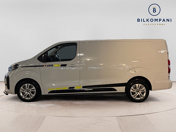 Opel Vivaro 2 of 9