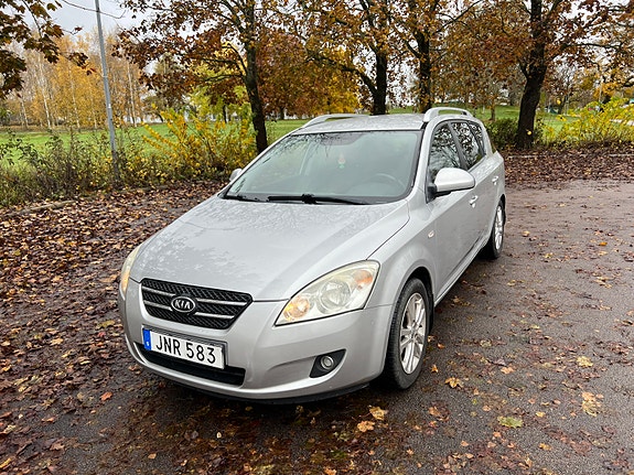 Kia Ceed 4 of 8