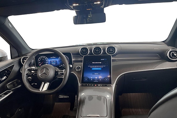 Mercedes-Benz GLC300 e 8 of 13