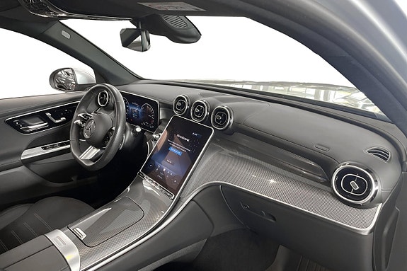 Mercedes-Benz GLC300 e 9 of 13