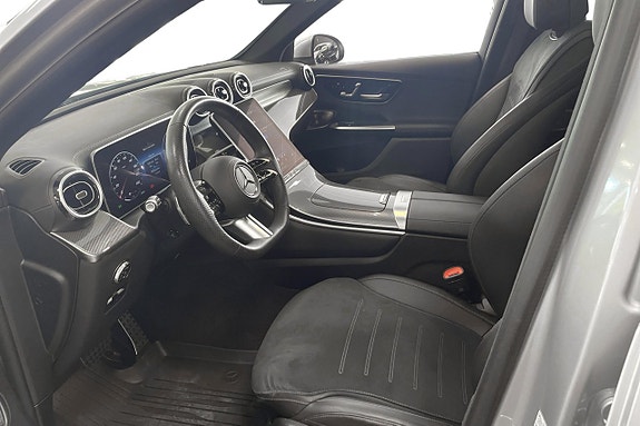 Mercedes-Benz GLC300 e 11 of 13