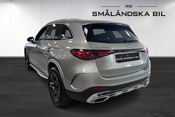 Mercedes-Benz GLC300 e 3 of 13