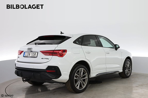 Audi Q3 4 of 17
