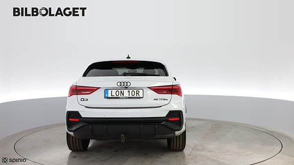 Audi Q3 17 of 17