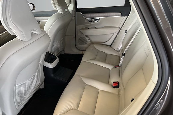 Volvo V90 11 of 14
