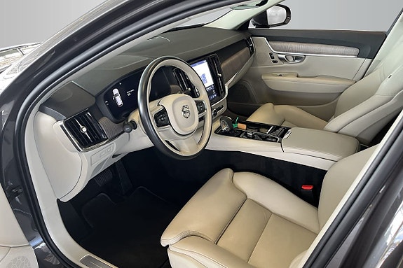 Volvo V90 10 of 14