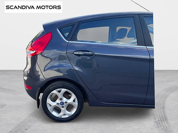 Ford Fiesta 9 of 22