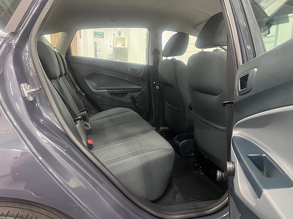 Ford Fiesta 15 of 22