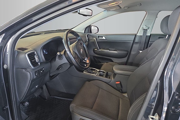Kia Sportage 10 of 13