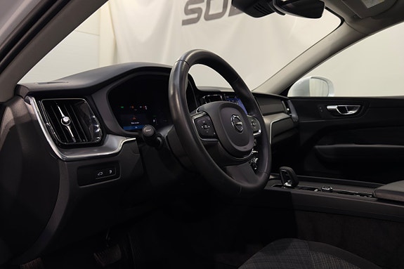 Volvo XC60 9 of 26