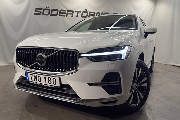 Volvo XC60 2 of 26