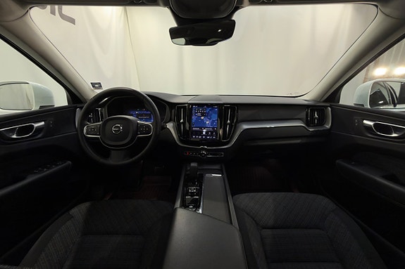 Volvo XC60 13 of 26