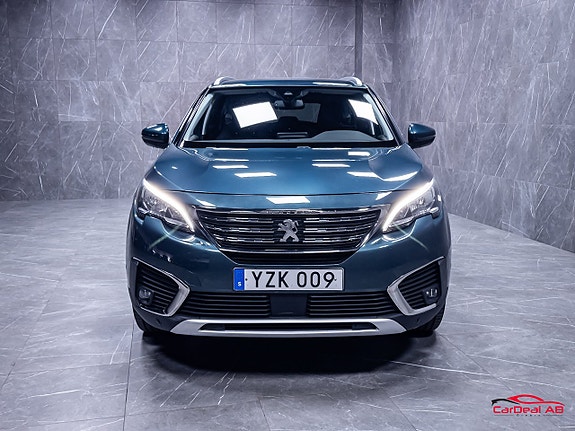 Peugeot 5008 2 of 30