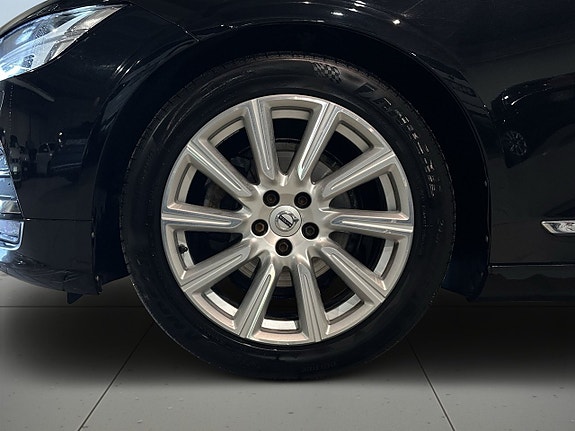 Volvo V90 13 of 20