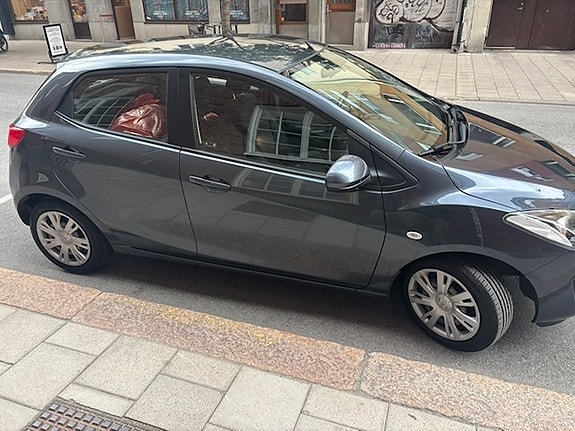 Mazda 2 5 of 15
