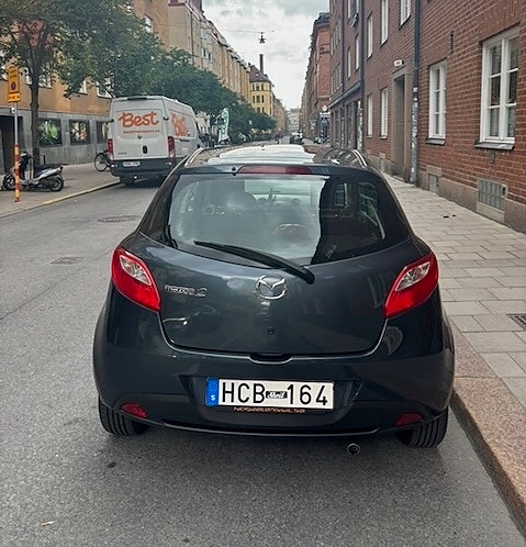 Mazda 2 6 of 15