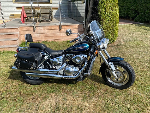 Suzuki VZ800 Marauder 2 of 3