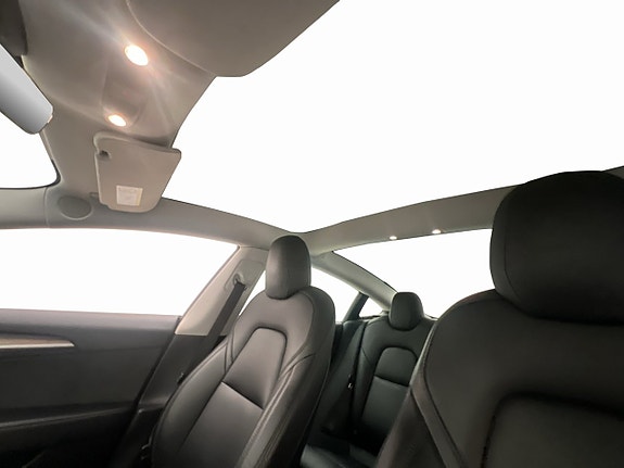 Tesla Model 3 13 of 30