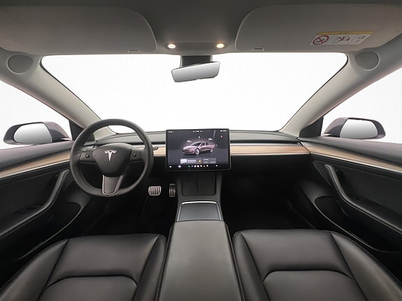 Tesla Model 3 14 of 30