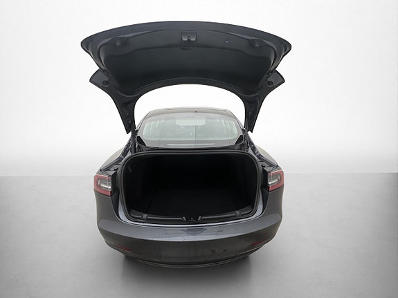 Tesla Model 3 30 of 30