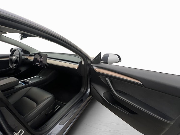 Tesla Model 3 27 of 30