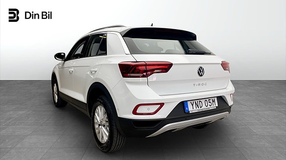 Volkswagen T-Roc 3 of 13