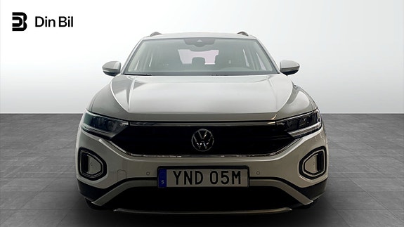 Volkswagen T-Roc 4 of 13