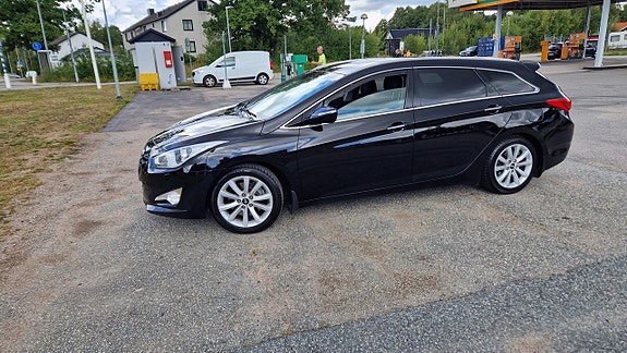Hyundai i40 2 of 7
