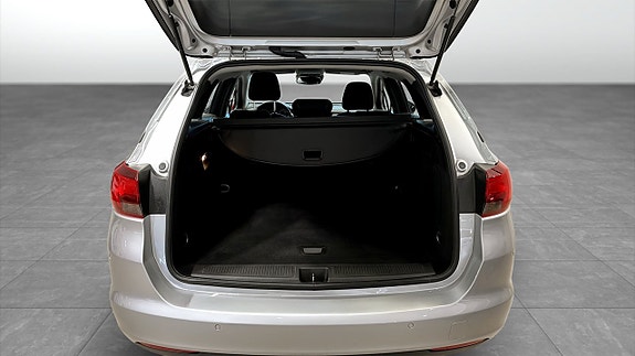 Opel Astra 12 of 12