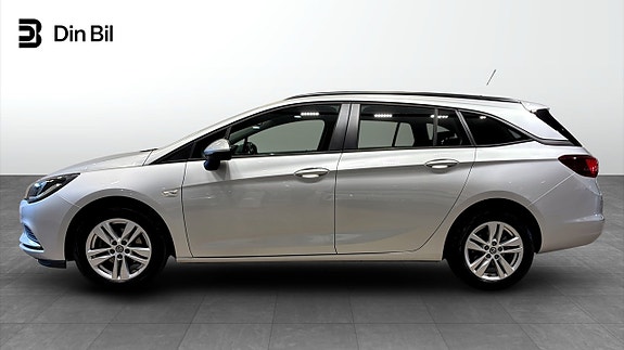 Opel Astra 2 of 12