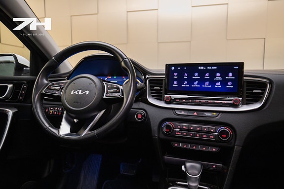 Kia Ceed 12 of 23