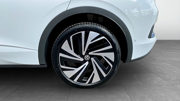 Volkswagen ID.4 GTX 7 of 13